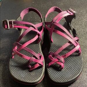 Vibram Pink and Black Outdoor Sandals with Adjustable Straps